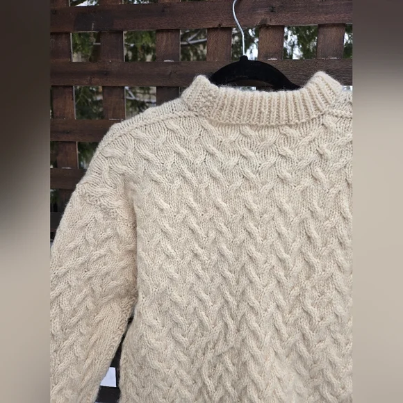 Vintage Knit Sweater - Picture 7 of 8